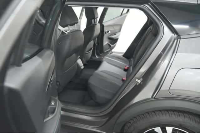 Peugeot 2008 (2022) thumbnail 25