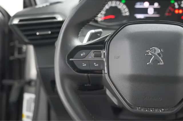 Peugeot 2008 (2022) thumbnail 28