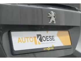 Peugeot 2008 (2022) thumbnail 4