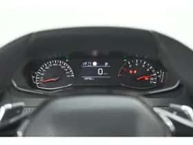 Peugeot 2008 (2022) thumbnail 36