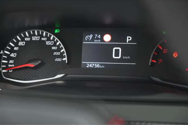 Peugeot 2008 (2022) thumbnail 37