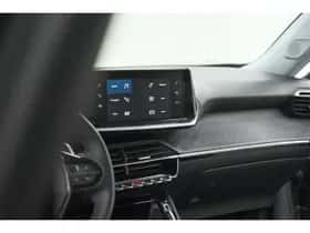 Peugeot 2008 (2022) thumbnail 45