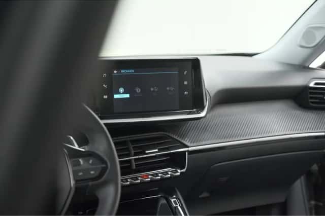 Peugeot 2008 (2022) thumbnail 47