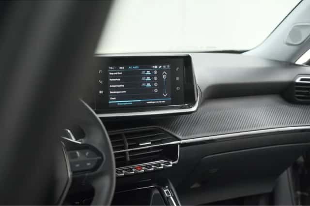 Peugeot 2008 (2022) thumbnail 50