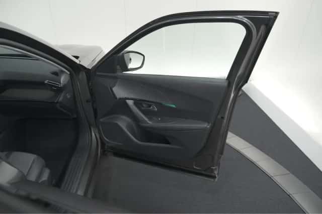 Peugeot 2008 (2022) thumbnail 60