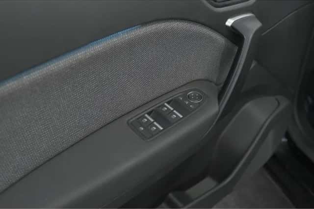 Renault Captur (2024) thumbnail 24