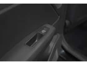 Renault Captur (2024) thumbnail 28