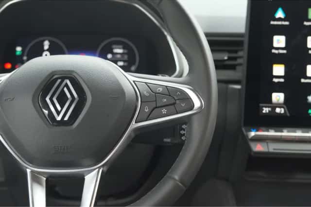 Renault Captur (2024) thumbnail 33