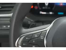 Renault Captur (2024) thumbnail 34