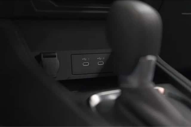 Renault Captur (2024) thumbnail 44