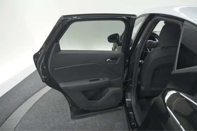 Renault Captur (2024) thumbnail 63