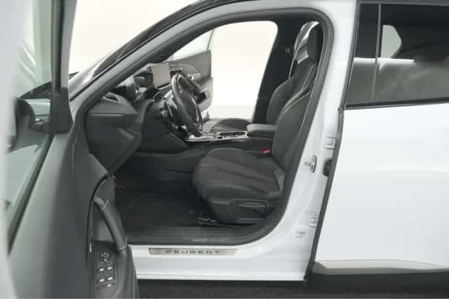 Peugeot 2008 (2024) thumbnail 27