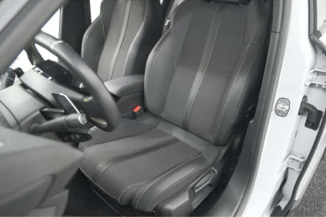 Peugeot 2008 (2024) thumbnail 28