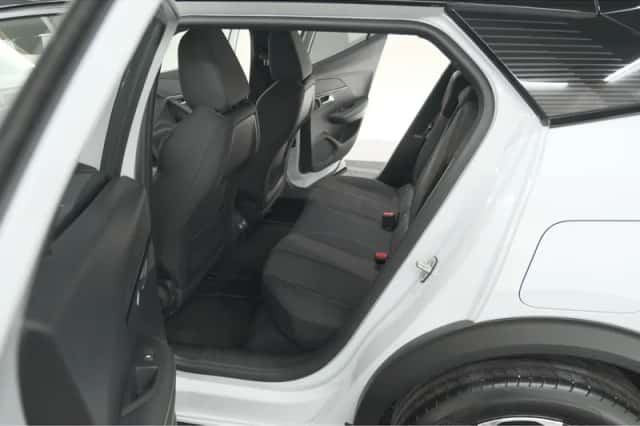 Peugeot 2008 (2024) thumbnail 30
