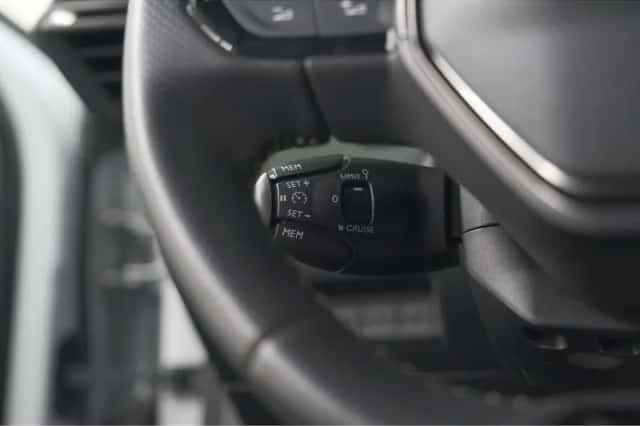 Peugeot 2008 (2024) thumbnail 40