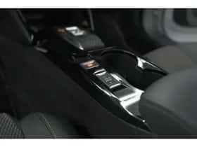 Peugeot 2008 (2024) thumbnail 45