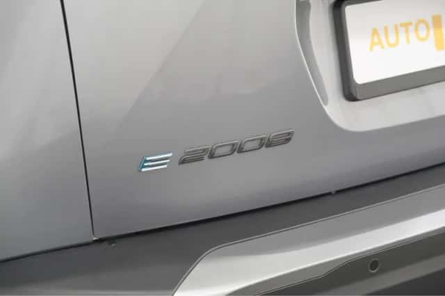 Peugeot e-2008 (2025) thumbnail 25