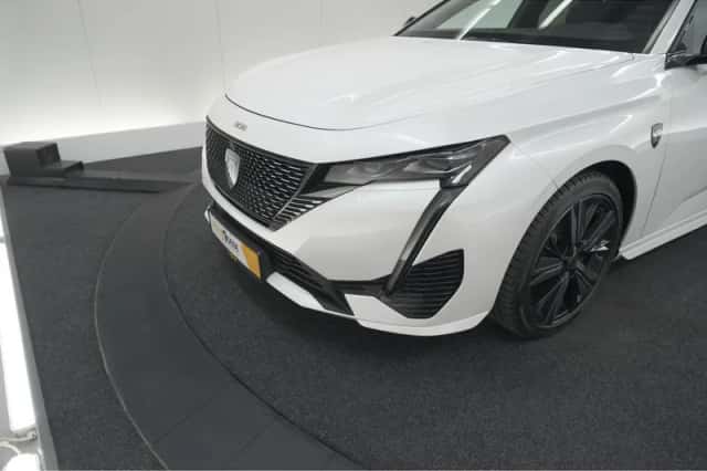 Peugeot 308 (2022) thumbnail 19
