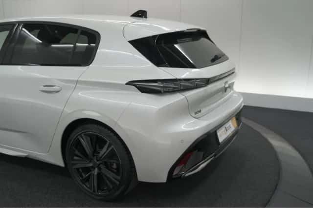 Peugeot 308 (2022) thumbnail 26