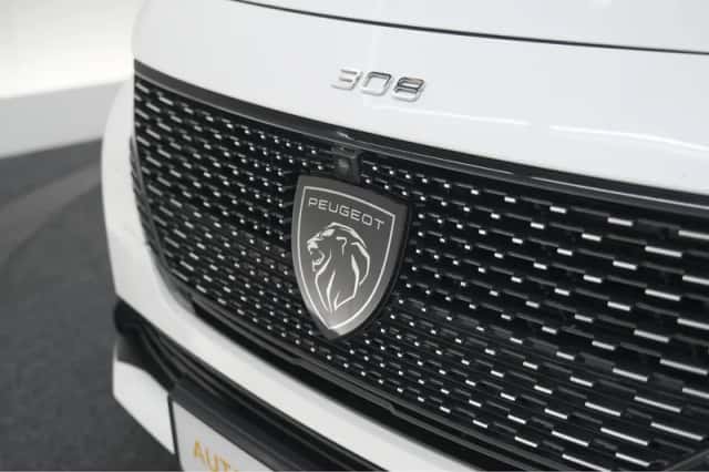 Peugeot 308 (2022) thumbnail 4