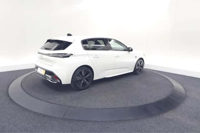 Peugeot 308 (2022) thumbnail 5