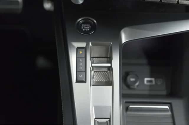 Peugeot 308 (2022) thumbnail 56