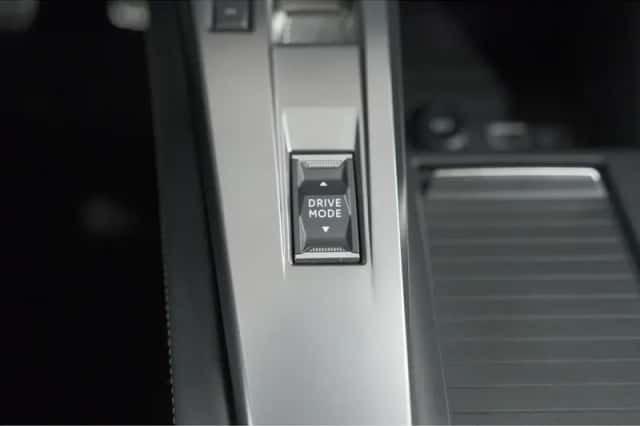 Peugeot 308 (2022) thumbnail 57
