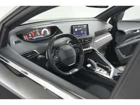 Peugeot 3008 (2020) thumbnail 2