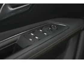 Peugeot 3008 (2020) thumbnail 23