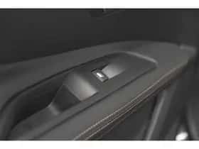 Peugeot 3008 (2020) thumbnail 26