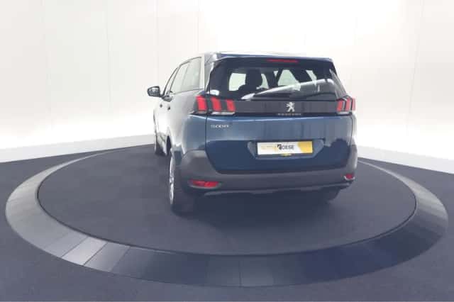Peugeot 5008 (2022) thumbnail 11