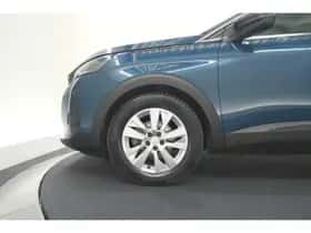 Peugeot 5008 (2022) thumbnail 18