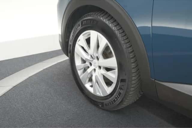 Peugeot 5008 (2022) thumbnail 19