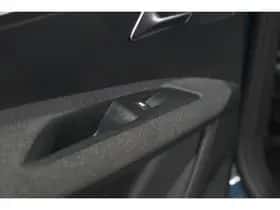 Peugeot 5008 (2022) thumbnail 26