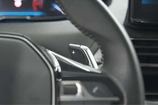 Peugeot 5008 (2022) thumbnail 33