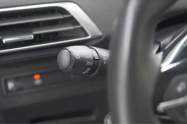 Peugeot 5008 (2022) thumbnail 34