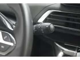 Peugeot 5008 (2022) thumbnail 35