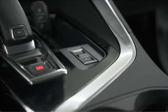 Peugeot 5008 (2022) thumbnail 40