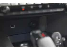 Peugeot 5008 (2022) thumbnail 44