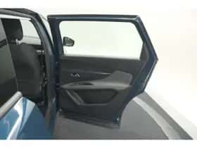 Peugeot 5008 (2022) thumbnail 63