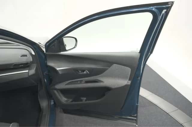 Peugeot 5008 (2022) thumbnail 64