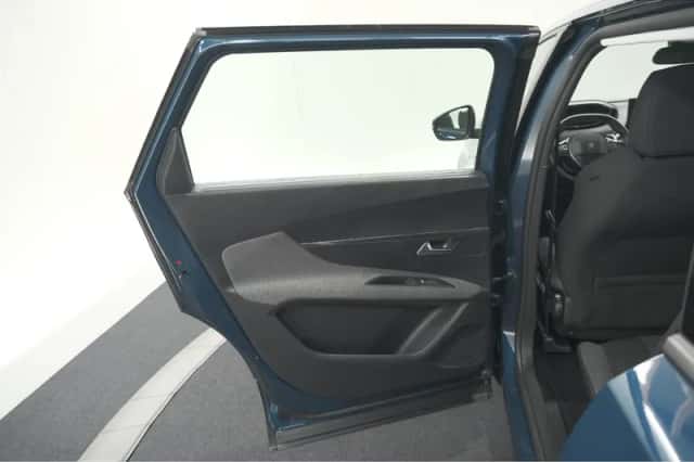 Peugeot 5008 (2022) thumbnail 65