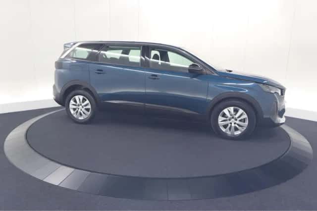 Peugeot 5008 (2022) thumbnail 8