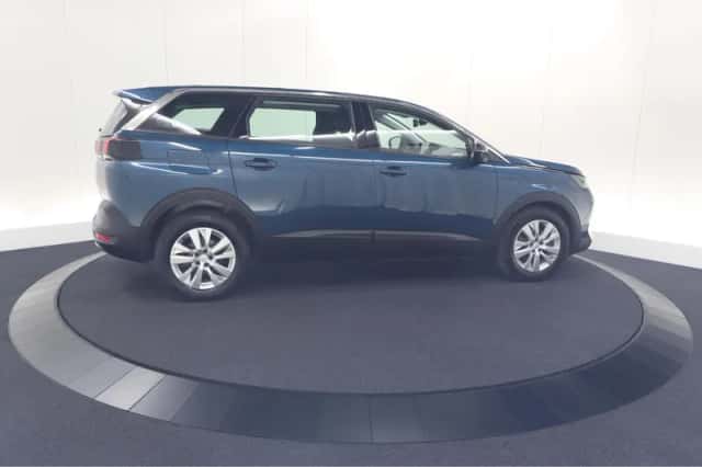 Peugeot 5008 (2022) thumbnail 9