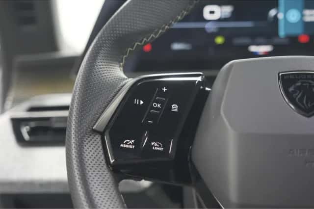 Peugeot 3008 (2025) thumbnail 33