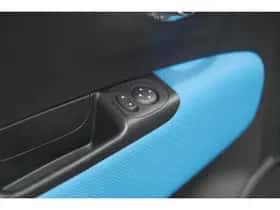 Fiat 500 (2018) thumbnail 18