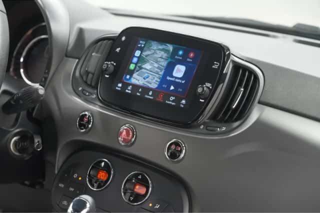 Fiat 500 (2018) thumbnail 3