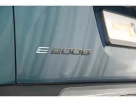 Peugeot e-2008 (2025) thumbnail 4