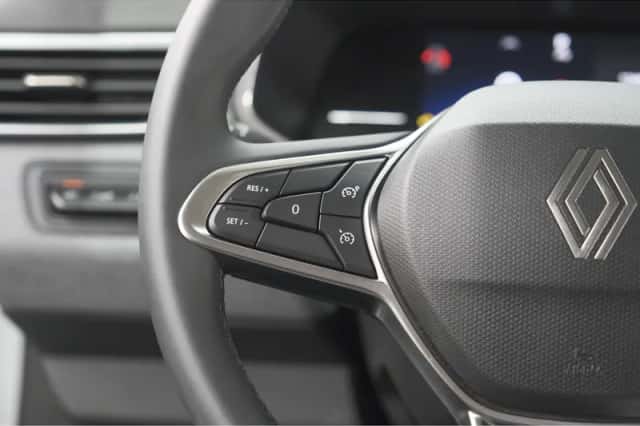 Renault Clio (2025) thumbnail 24