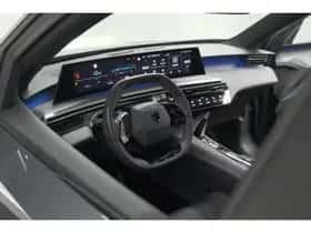 Peugeot 5008 (2025) thumbnail 2
